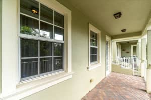 356 W Thatch Palm Circle   104, Jupiter, FL 33458 Sold 09/08/23
