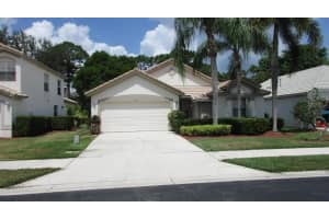 451  Woodview Circle, Palm Beach Gardens, FL 33418 Sold 12/05/23
