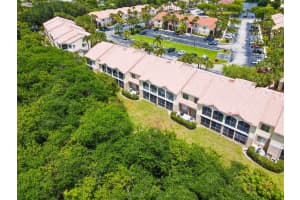 815 W Boynton Beach Boulevard   9-104, Boynton Beach, FL 33426 Sold 07/28/23