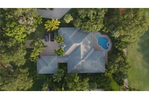 241  Oak Hammock Circle  SW, Vero Beach, FL 32962 Sold 10/16/23