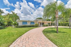 7821  Edgewater Drive, Lake Clarke Shores, FL 33406 Sold 11/03/23