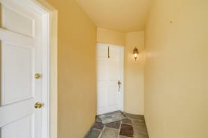 5520 N Ocean Boulevard 105 Ocean Ridge, FL 33435 Sold 06/21/23