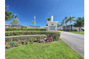 370  Horizons   E 307, Boynton Beach, FL 33435 Sold 03/27/24