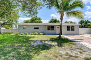 300 NW 38th Street, Deerfield Beach, FL 33064 Sold 08/01/23