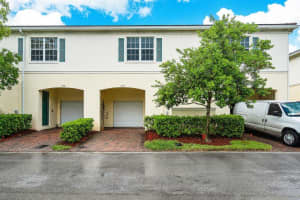 276 SW 7th Court, Pompano Beach, FL 33060 Sold 09/20/23