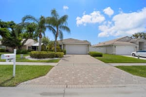 8081  Palm Gate Drive, Boynton Beach, FL 33436 Sold 07/25/23