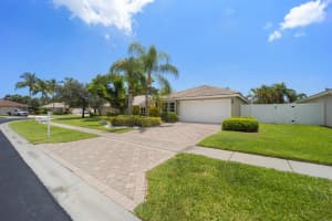 8081  Palm Gate Drive, Boynton Beach, FL 33436 Sold 07/25/23