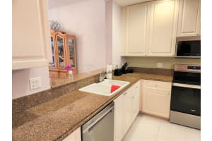 6  Harbour Isle Drive  E 301, Fort Pierce, FL 34949 Sold 09/29/23