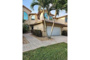 8181 S Madison Lakes Circle  S, Davie, FL 33328 Sold 08/11/23