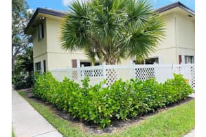20 Bedford Court D, Royal Palm Beach, Fl 33411 Royal Palm Beach, FL 33411 Sold 07/14/23