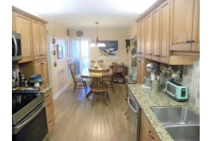 625 W Lake Jasmine Circle   108 Vero Beach, FL 32962 Sold 06/20/23