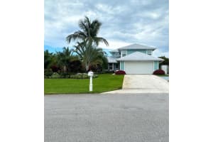6733 Se Amyris Court Stuart, FL 34997 Sold 06/28/23