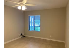 5220 Las Verdes Circle 209, Delray Beach, FL 33484 Sold 02/23/24