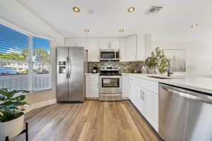 1096 E Jeffery Street, Boca Raton, FL 33487 Sold 07/07/23