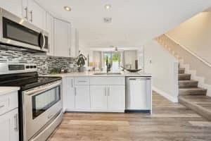 1096 E Jeffery Street, Boca Raton, FL 33487 Sold 07/07/23