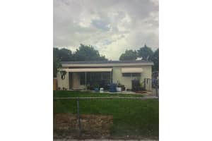 431 Pensacola Drive Drive Lake Worth, FL 33462 Sold 07/13/23