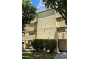 942 NE 199th Street   3a, Miami, FL 33179 Sold 09/13/23