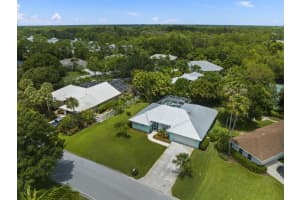 389 SE Southwood Trail, Stuart, FL 34997 Sold 07/18/23