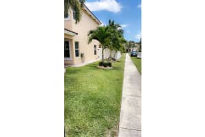 708  Perdido Heights Drive, West Palm Beach, FL 33413 Sold 07/17/23