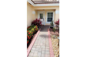 708  Perdido Heights Drive, West Palm Beach, FL 33413 Sold 07/17/23
