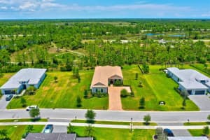 5733 SW Star Apple Street, Palm City, FL 34990 Sold 07/14/23