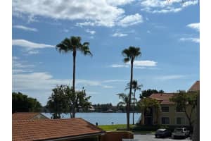 160 Yacht Club Way 209, Hypoluxo