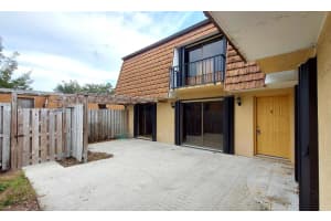 102  1st Lane, Greenacres, FL 33463 Sold 06/21/23