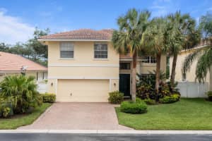 137  Hidden Hollow Terrace, Palm Beach Gardens, FL 33418 Sold 09/08/23