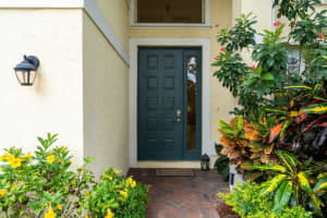 137  Hidden Hollow Terrace, Palm Beach Gardens, FL 33418 Sold 09/08/23