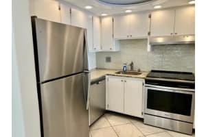 342 Southwind Drive 117, North Palm Beach, FL 33408 Sold 02/15/24