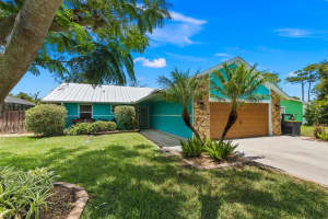 6501 SE Sherwood Street, Hobe Sound, FL 33455 Sold 06/30/23