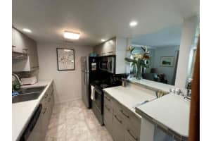 320 Horizon W APT 102, Boynton Beach, FL 33435, Sold 07/31/23