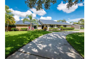 13026  La Mirada Circle, Wellington, FL 33414 Sold 07/24/23