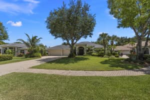 5019 SW Elk River Court, Palm City, FL 34990 Sold 07/26/23