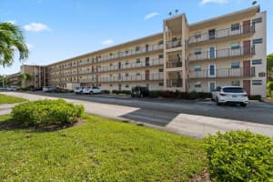 711  Lori Drive   211, Palm Springs, FL 33461 Sold 08/09/23
