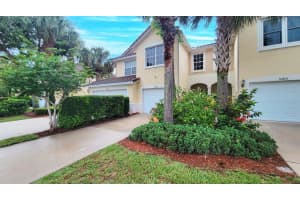 1052  Pinewood Lake Court, West Palm Beach, FL 33415 Sold 07/19/23