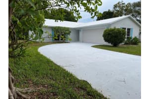 255  19th Avenue, Vero Beach, FL 32962 Sold 10/03/23