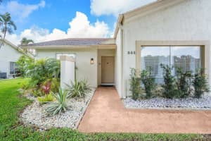 844  Lago Road, Delray Beach, FL 33445 Sold 07/18/23