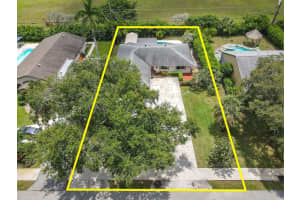 4692  Dolphin Drive, Lake Worth Beach, FL 33463 Sold 07/31/23