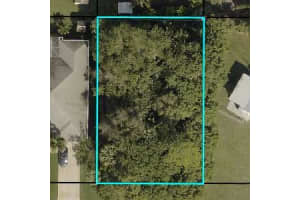 846 19th Street SW, Vero Beach, FL 32962 - MLS#R10893597