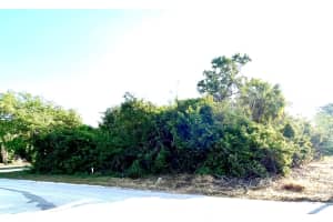 2336 13th Avenue, Vero Beach, FL 32962 - MLS#R10893610