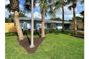 315 NW 11th Avenue, Boca Raton, FL 33486 Sold 08/07/23