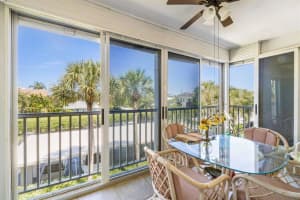 930  Dogwood Drive   355, Delray Beach, FL 33483 Sold 10/02/23