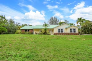 8215  159th Court  N, Palm Beach Gardens, FL 33418 Sold 07/25/23