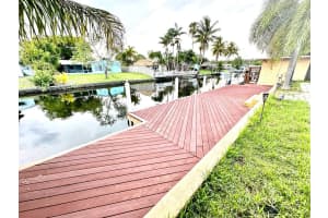 4701 SW 34th Ave Avenue, Dania Beach, FL 33312 Sold 07/17/23