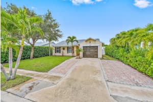 169  Greentree Circle, Jupiter, FL 33458 Sold 06/21/23