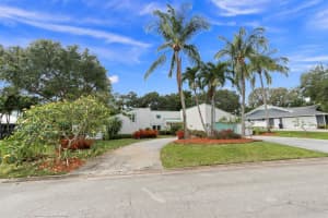 3  Gumbo Limbo Way, Sewalls Point, FL 34996 Sold 12/04/23