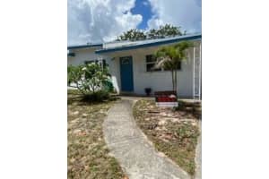 8792 SE Parkway Drive, Hobe Sound, FL 33455 Sold 08/07/23