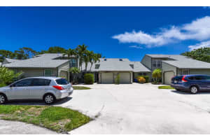 933 NE Sandalwood Place, Jensen Beach, FL 34957 Sold 08/01/23
