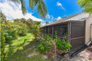 933 NE Sandalwood Place, Jensen Beach, FL 34957 Sold 08/01/23